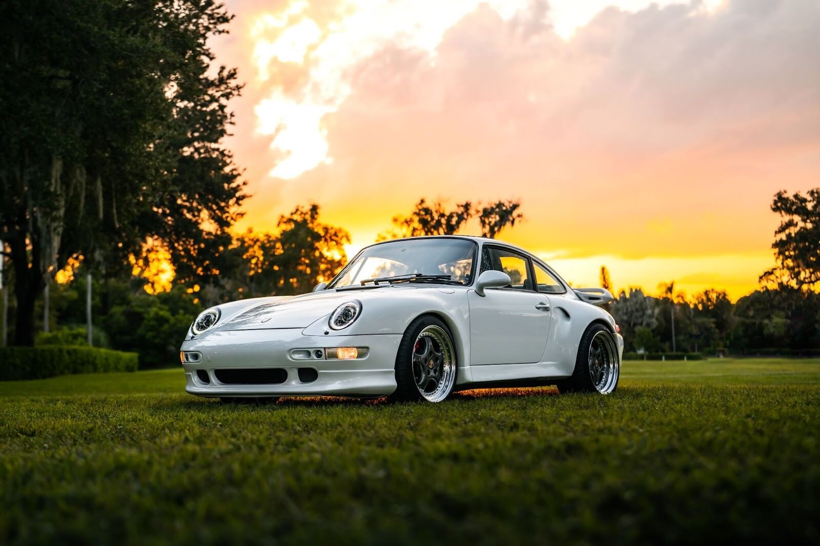 ECD Automotive Design Introduces Project Gravette With Bespoke Porsche 911 Build